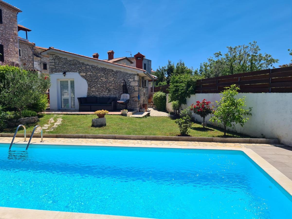 Villa Istrska Kamnita Hisa Soncni Medolino Esterno foto