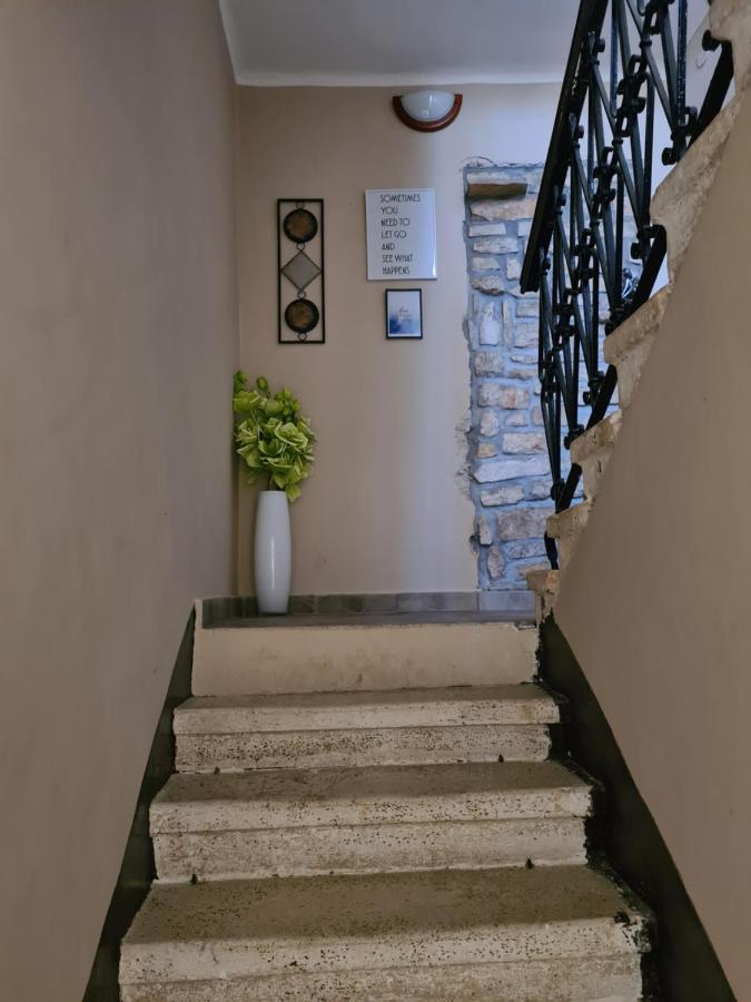 Villa Istrska Kamnita Hisa Soncni Medolino Esterno foto